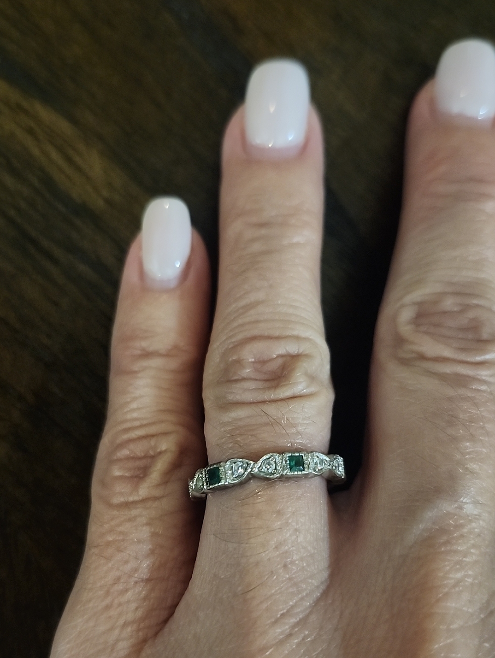 Vintage-Inspired Emerald Stone & White Gold Women's Ring